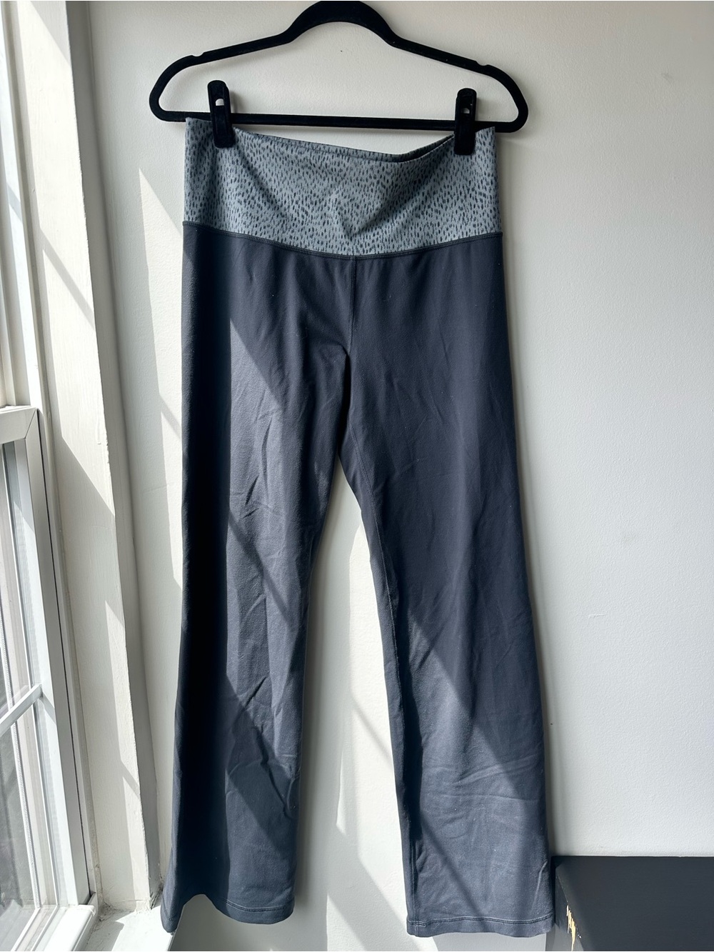 Lululemon High Waisted Yoga Flares Size 10-12